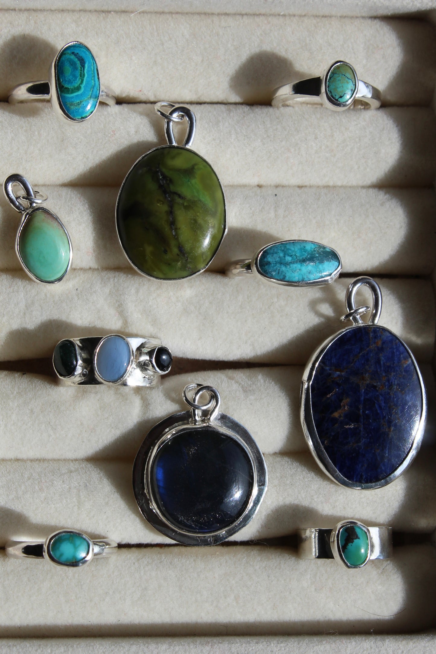 Midnight tide pendant
