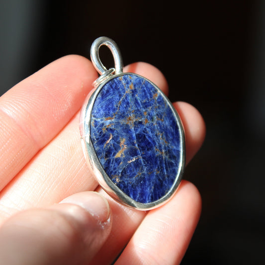 Midnight tide pendant