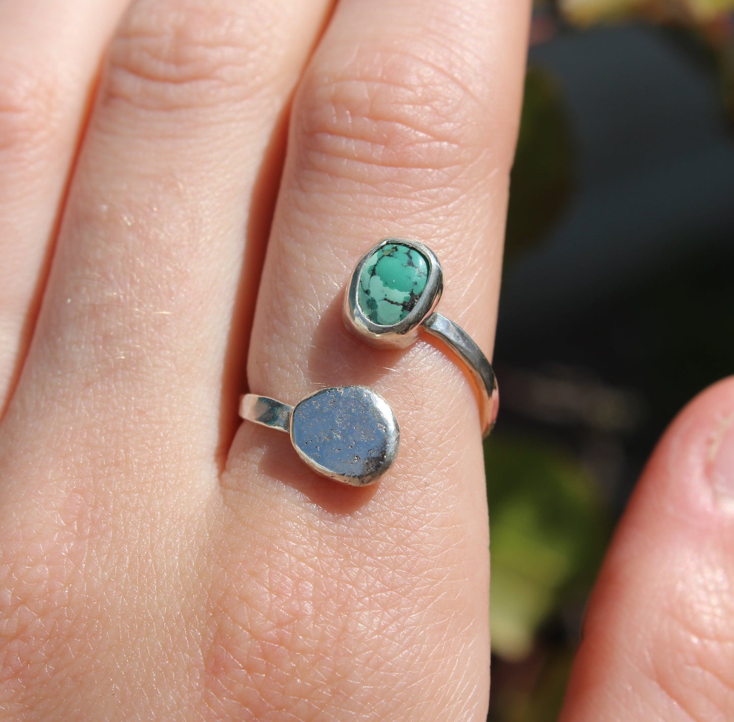 Ivy ring